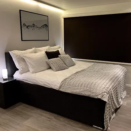 Apartment Moderne An Toller Lage In